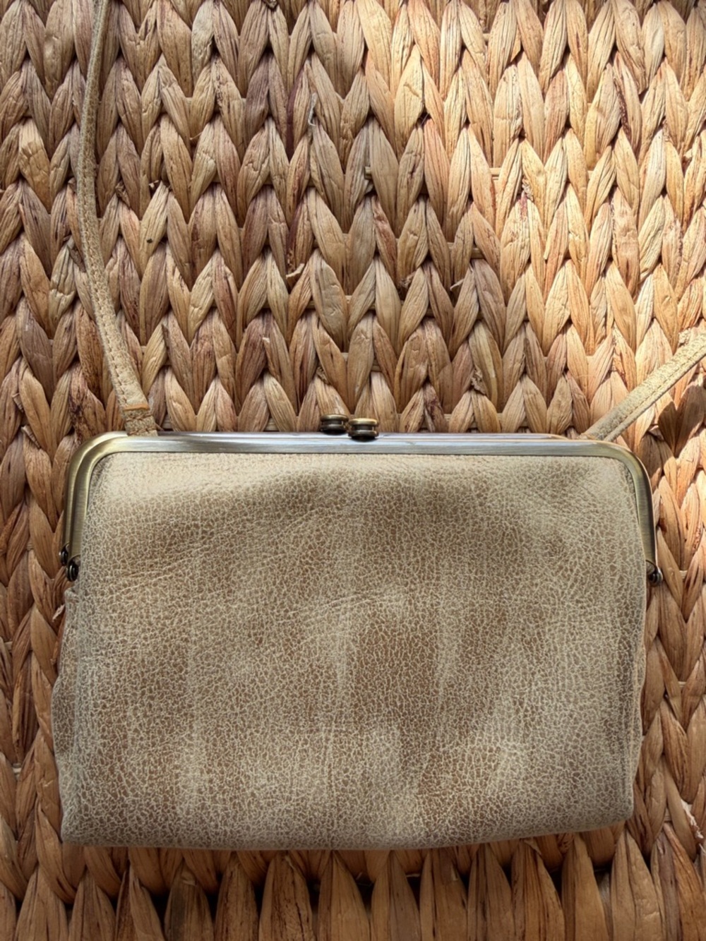 Cute Hobo Leather Crossbody Bag NWT - Picture 2 of 8